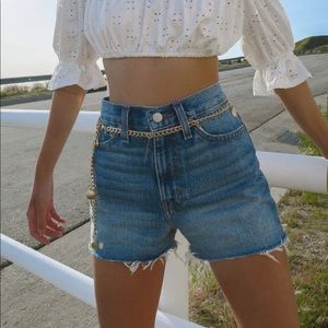 BDG Girlfriend Hi rise shorts